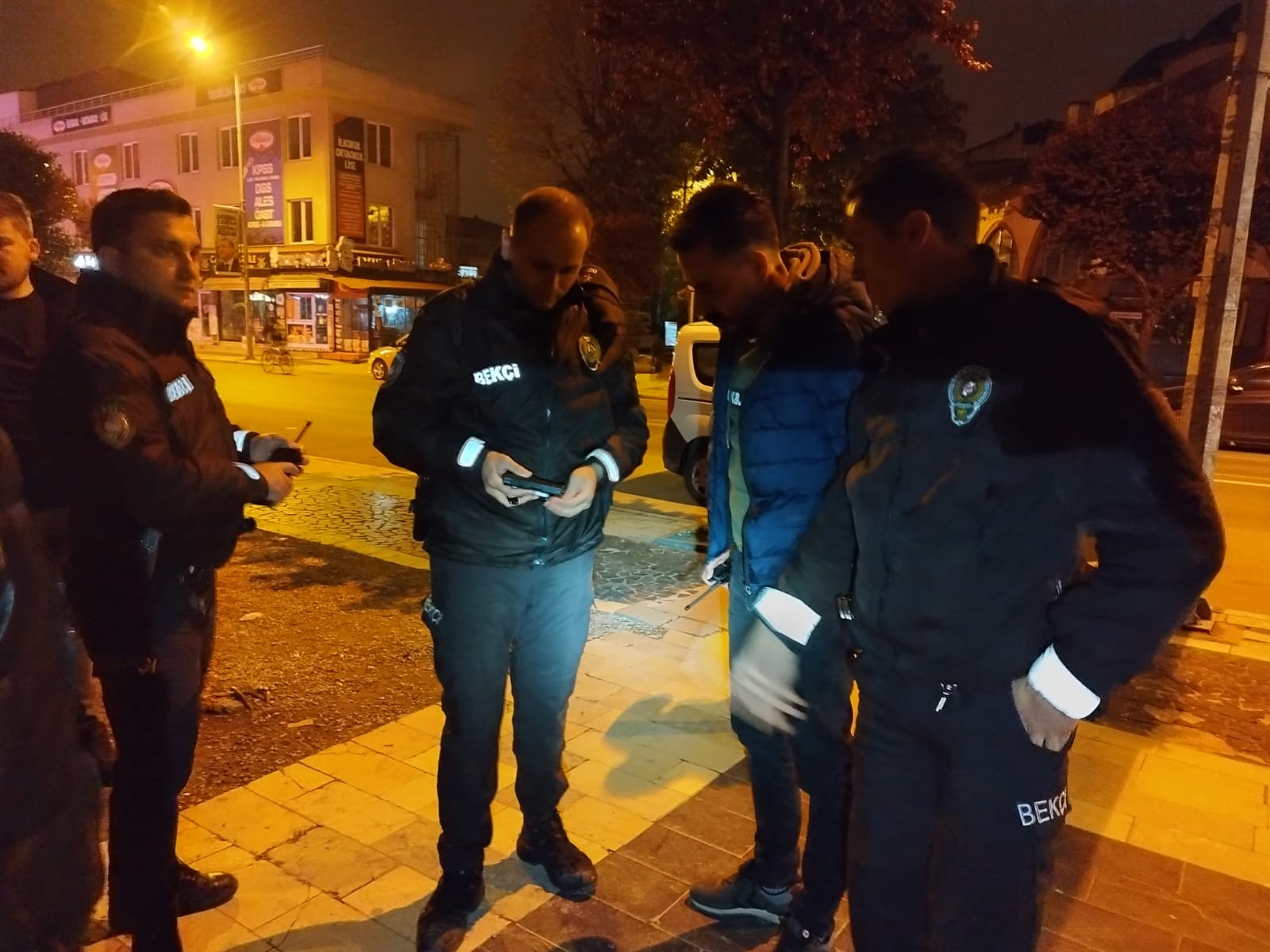 GECE KARTALLARI FARK ETTİ !