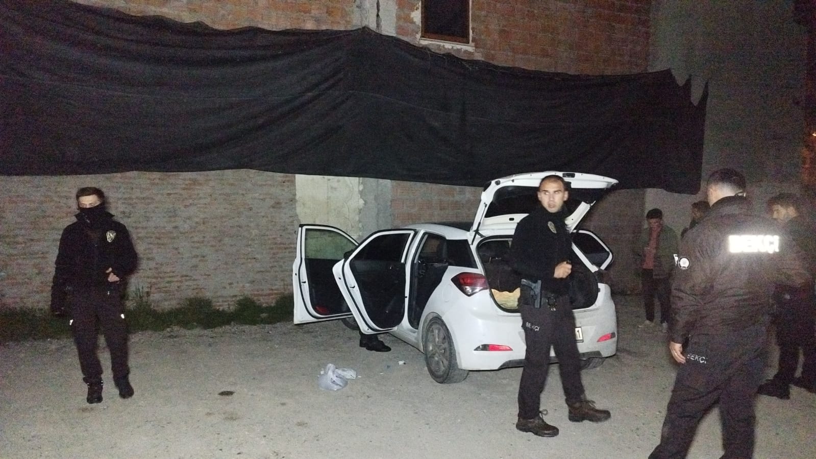 GECE KARTALLARININ DİKKATİNDEN KAÇMADI…