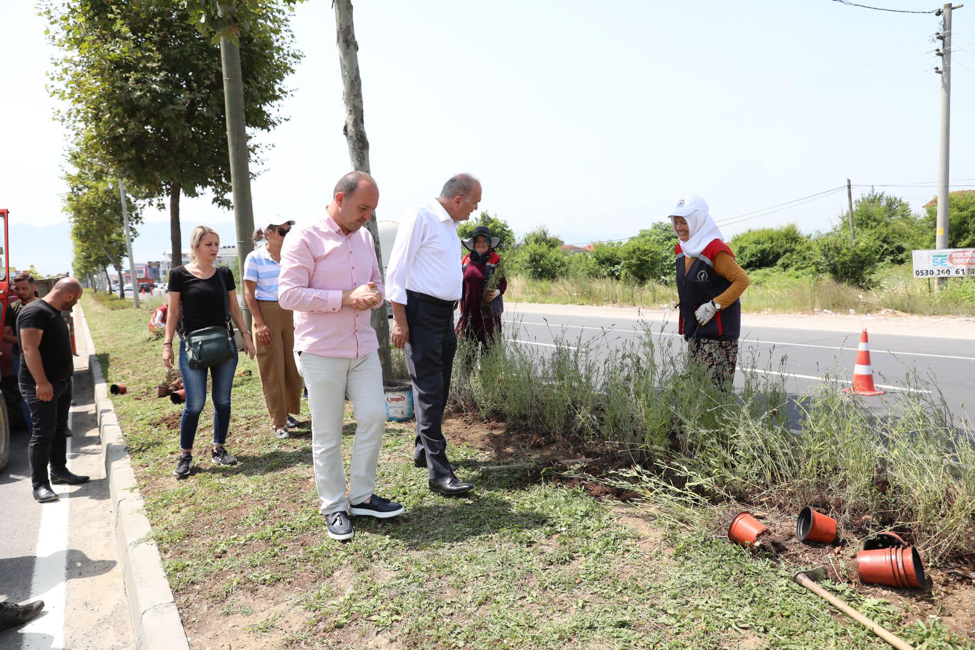 BAŞKAN ÖZLÜ PARKLARI GEZDİ