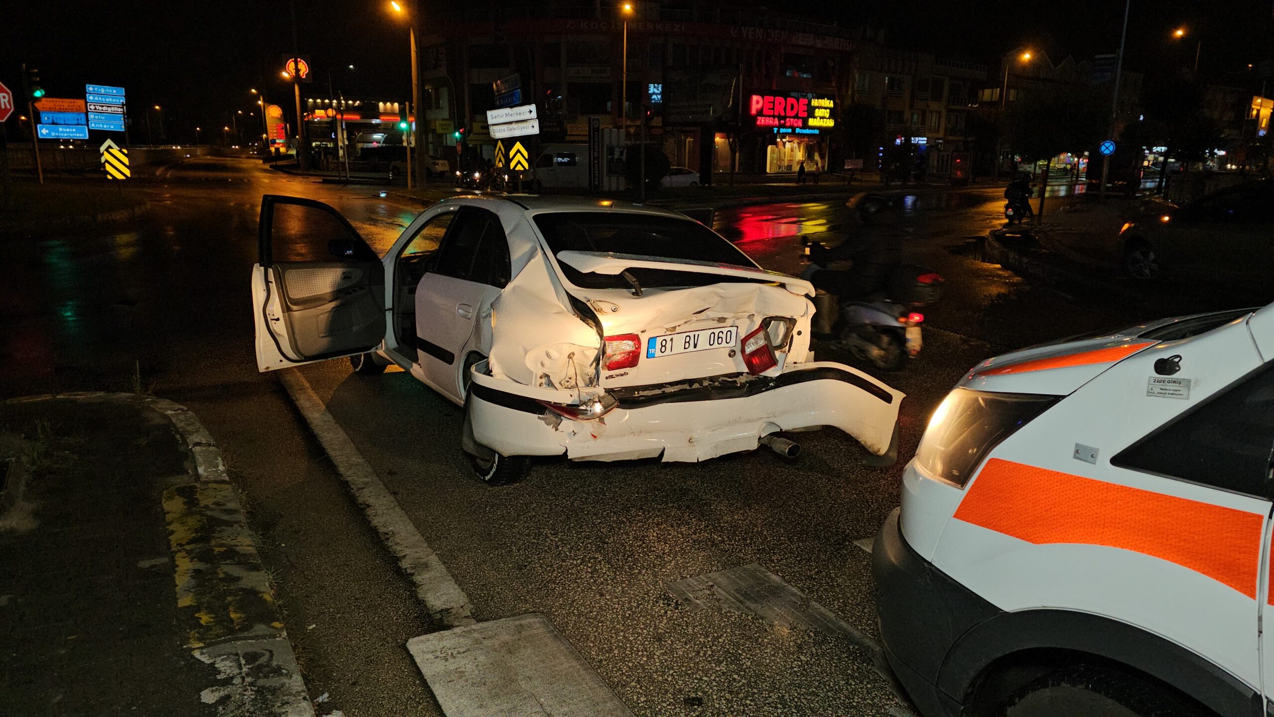 ÇOBAN KAVŞAĞINDA KAZA 2 YARLI…