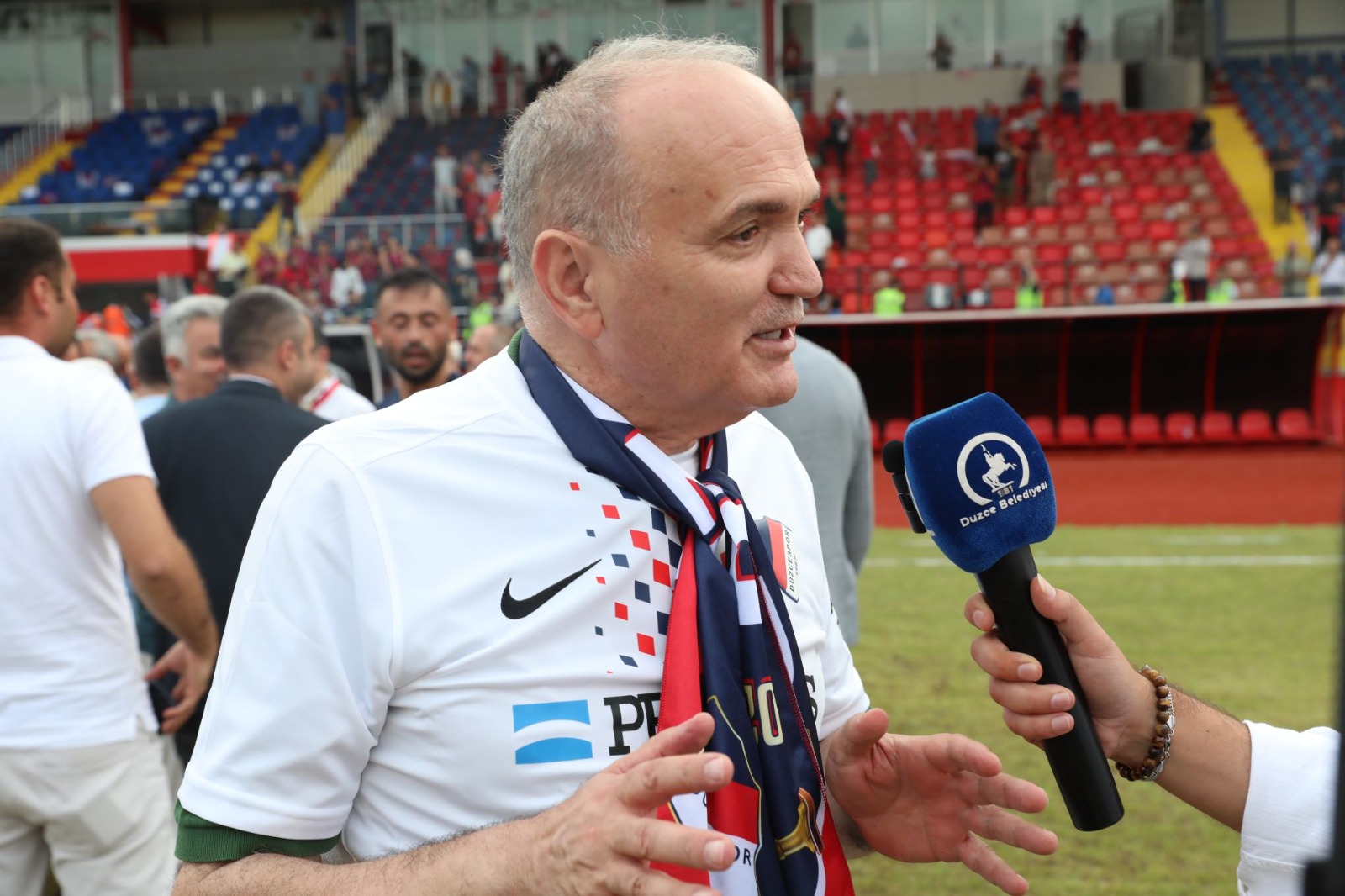 BAŞKAN ÖZLÜ’DEN GALİBİYET YORUMU “ARZUM, OYUNCULARIMIZIN HİÇ YENİLMEMESİDİR”