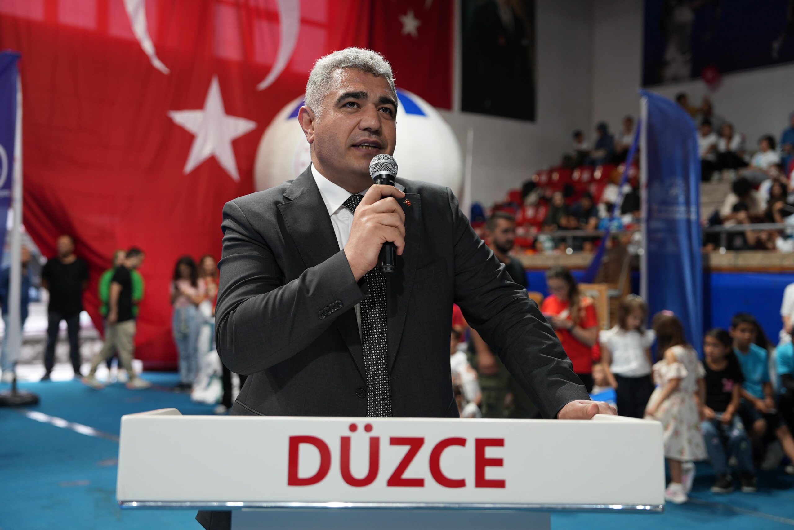 YAZ SPOR AKADEMİSİNE MUHTEŞEM KAPANIŞ