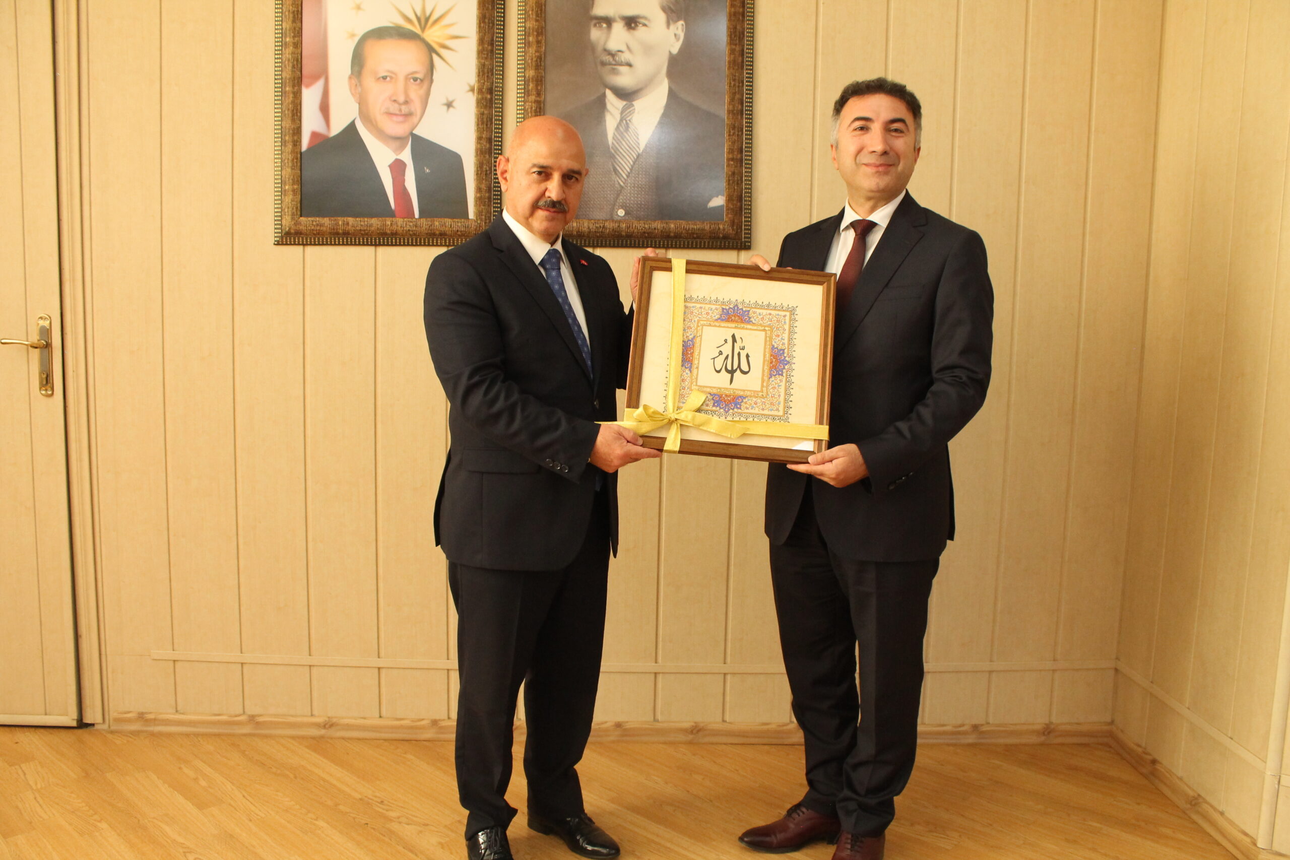 REKTÖR SÖZBİR BATMAN’DA DÜZENLENEN BİLİŞİM FESTİVALİ IFEST 2023’E KATILDI