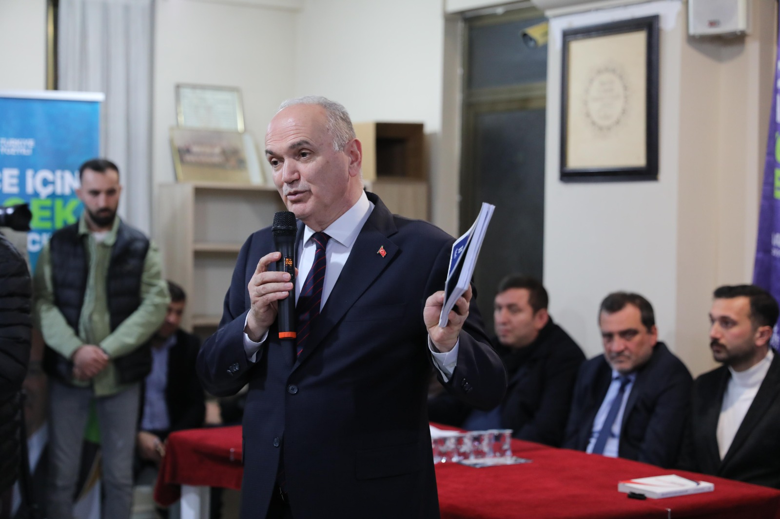 BAŞKAN ÖZLÜ’ PROJELERİ ANLATTI…