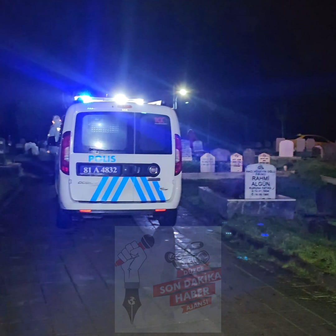 Polis Ekipleri  Kırmızı Alarma Geçti Mezarlığı Didik Didik Aradılar.