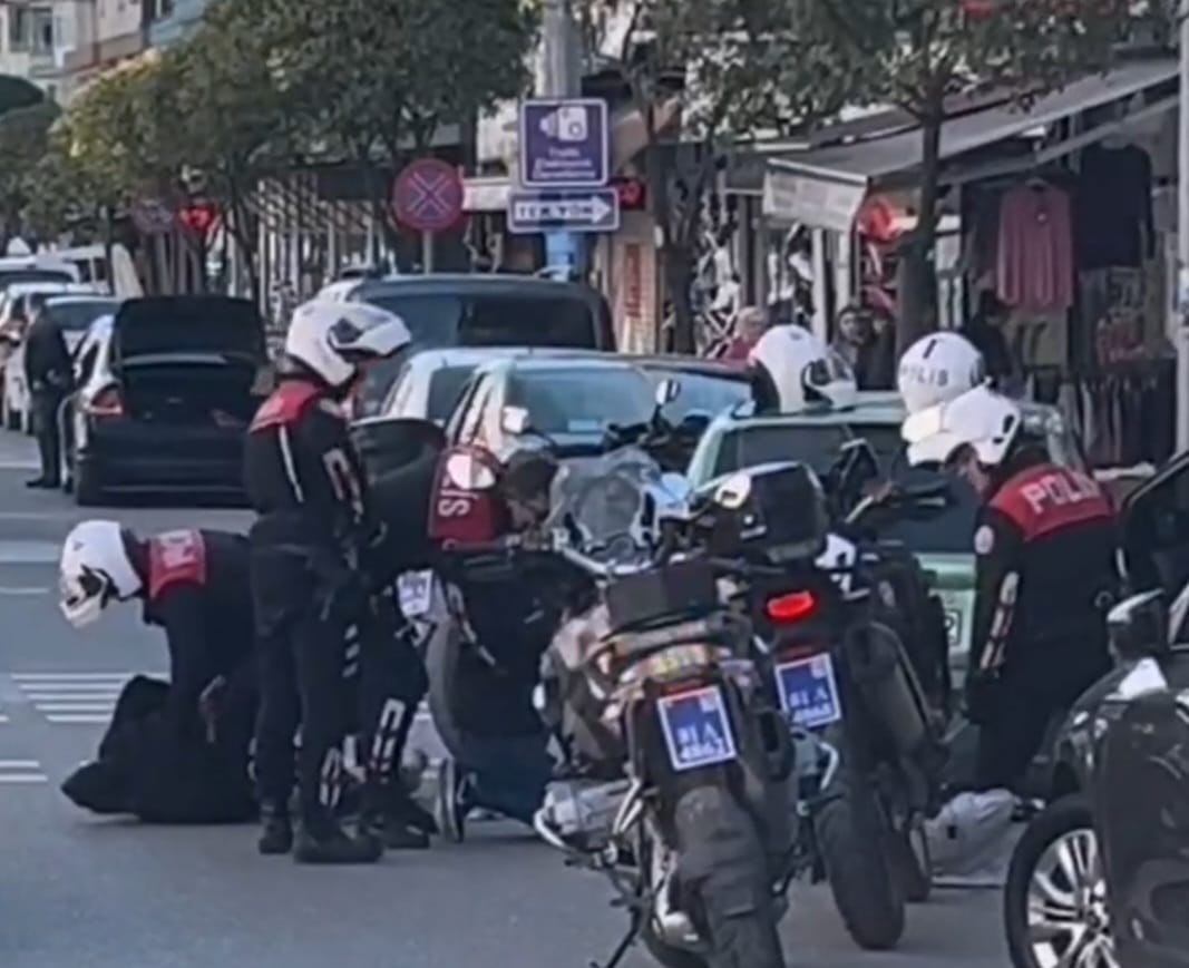 YUNUS TİMLERİNDEN NEFES KESEN TAKİP: ŞÜPHELİLER UYUŞTURUCUYLA YAKALANDI