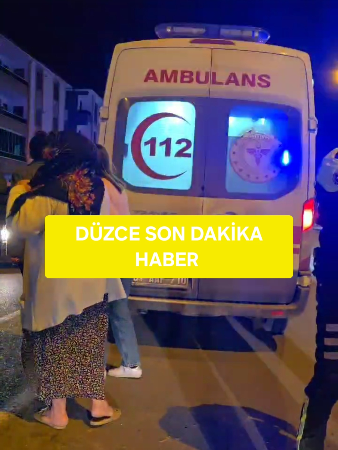 GENÇ KIZ ACILAR İÇİNDE YERDE KALDI..