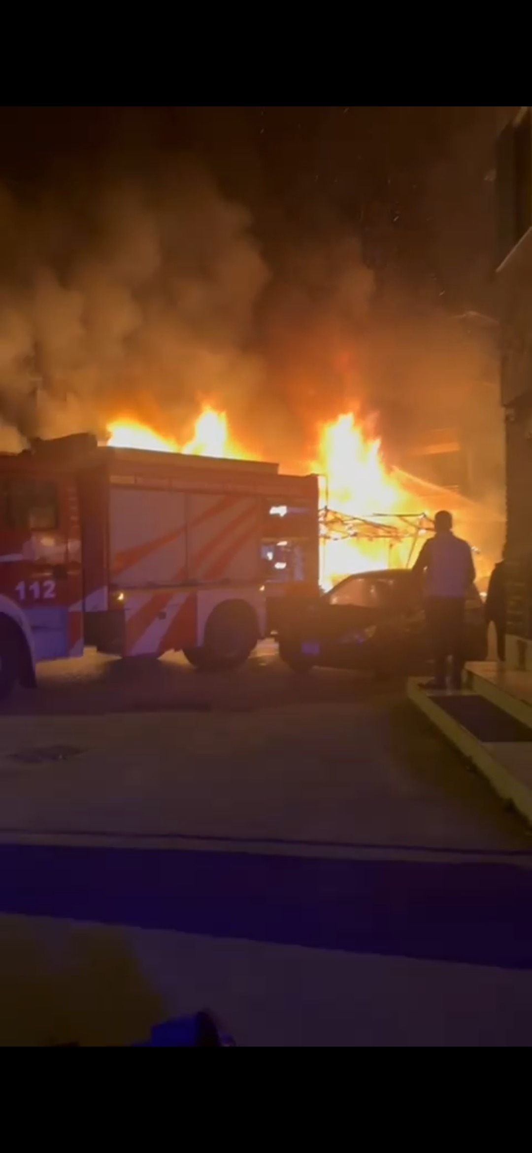 DÜZCE – Bu gece uykusundan alevlerin sesiyle uyandı.